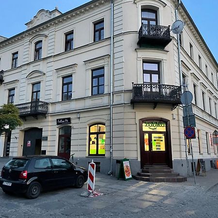 Apartamenty Luczkowskiego Z Widokiem Na Studnie 4 Хелм Экстерьер фото
