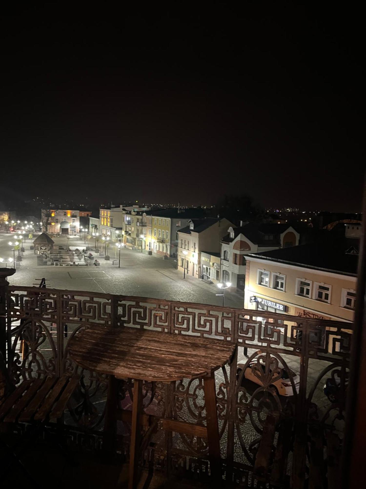 Apartamenty Luczkowskiego Z Widokiem Na Studnie 4 Хелм Экстерьер фото